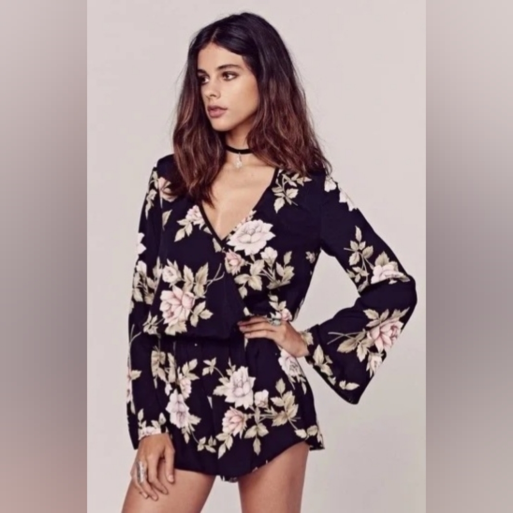 Decree SizeM Floral Black Romper